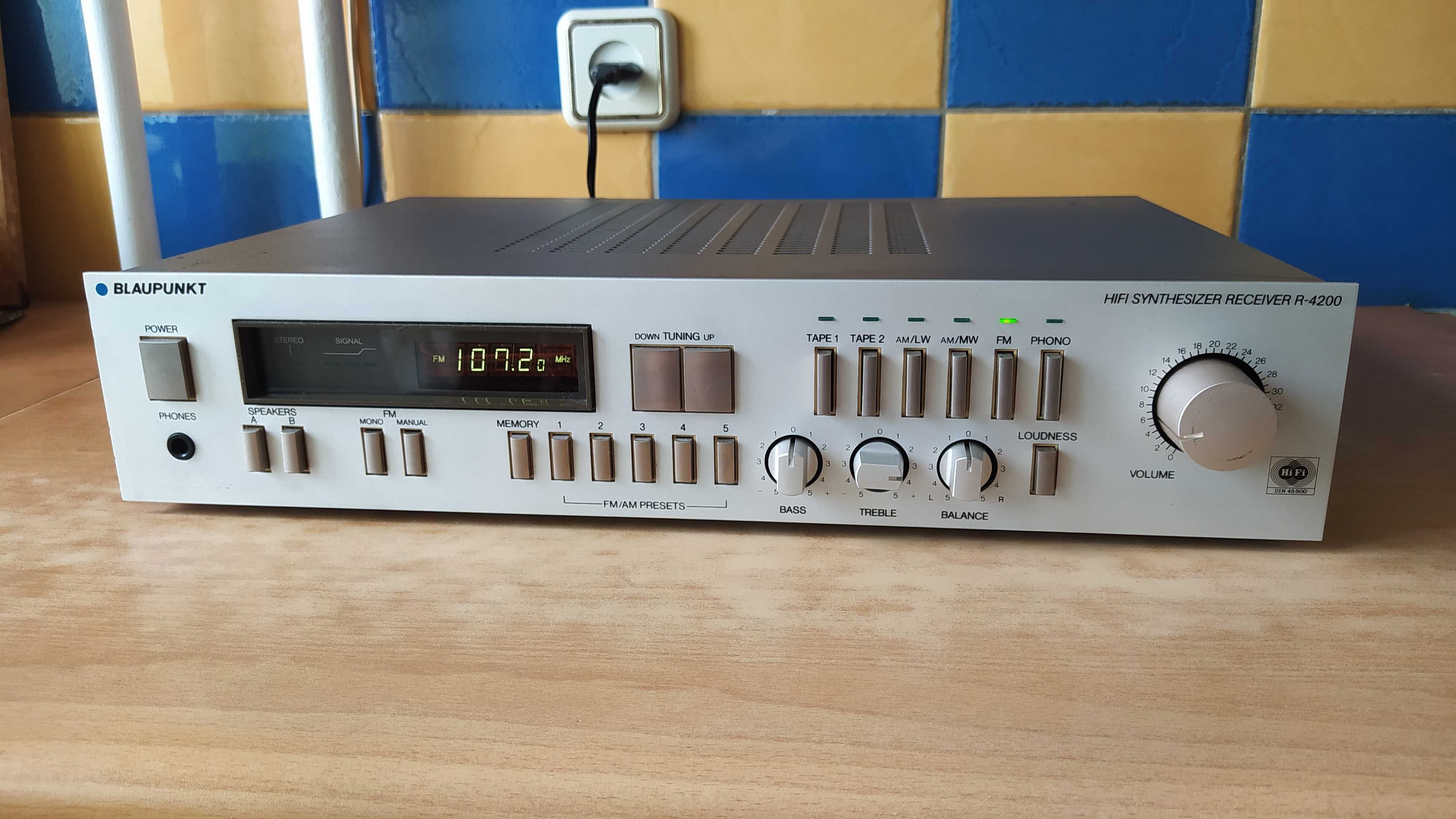Ресивер Blaupunkt R-4200 Receiver