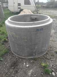 Kręg betonowy nowy 120cm na 100cm wysookosci.Scianka 14cm
