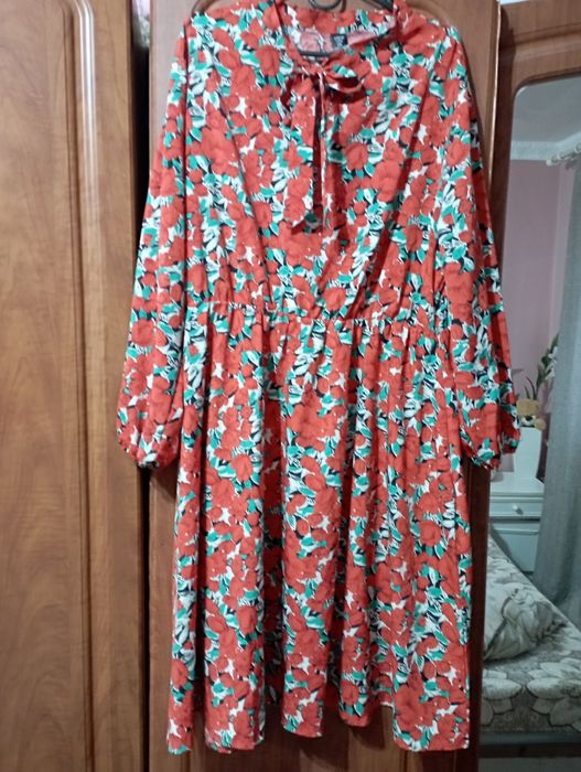 Сукня((плаття) 52-54