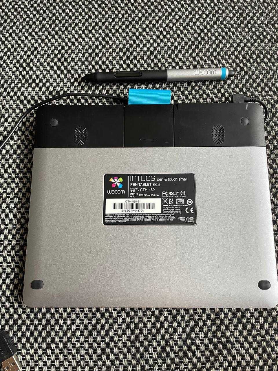 Графічний планшет WACOM INTUOS pen & touch small CTH-480 (S)