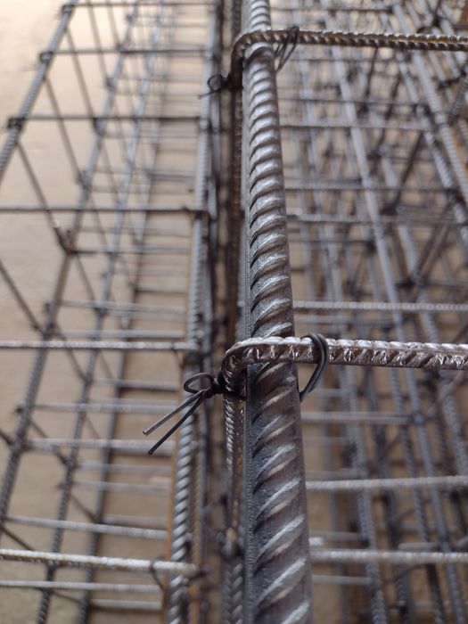 Zbrojenie budowlane, strzemiona zbrojeniowe, drut