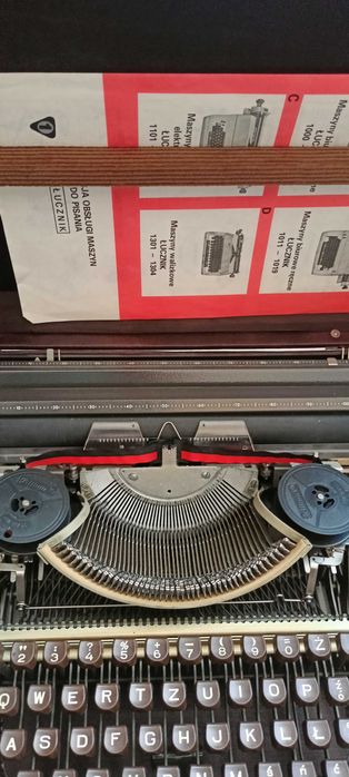 Maszyna do pisania Łucznik 1303