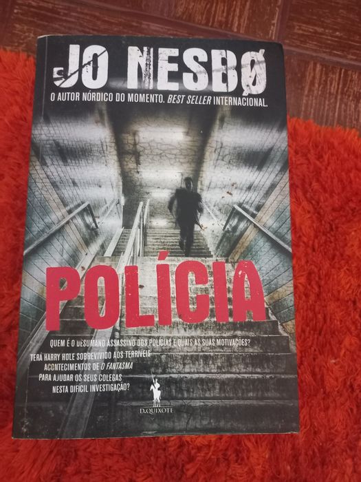 Livro Polícia de Jo Nesbo