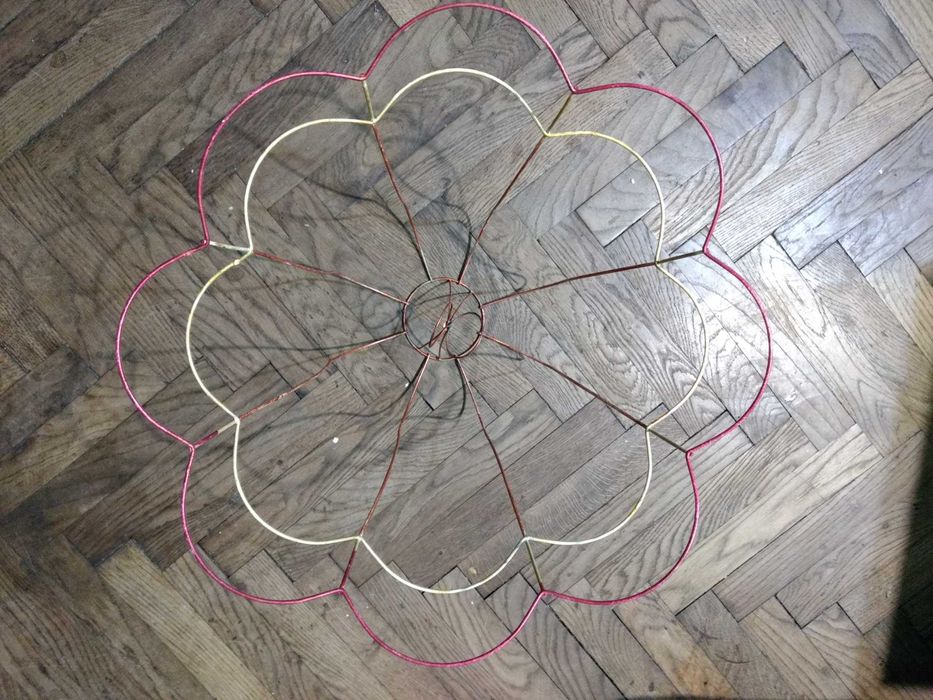 Stary stelaż abażuru