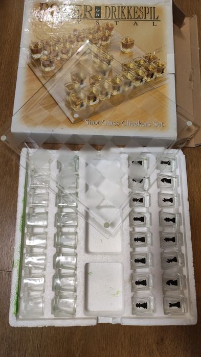 Алкогольні шахи скло