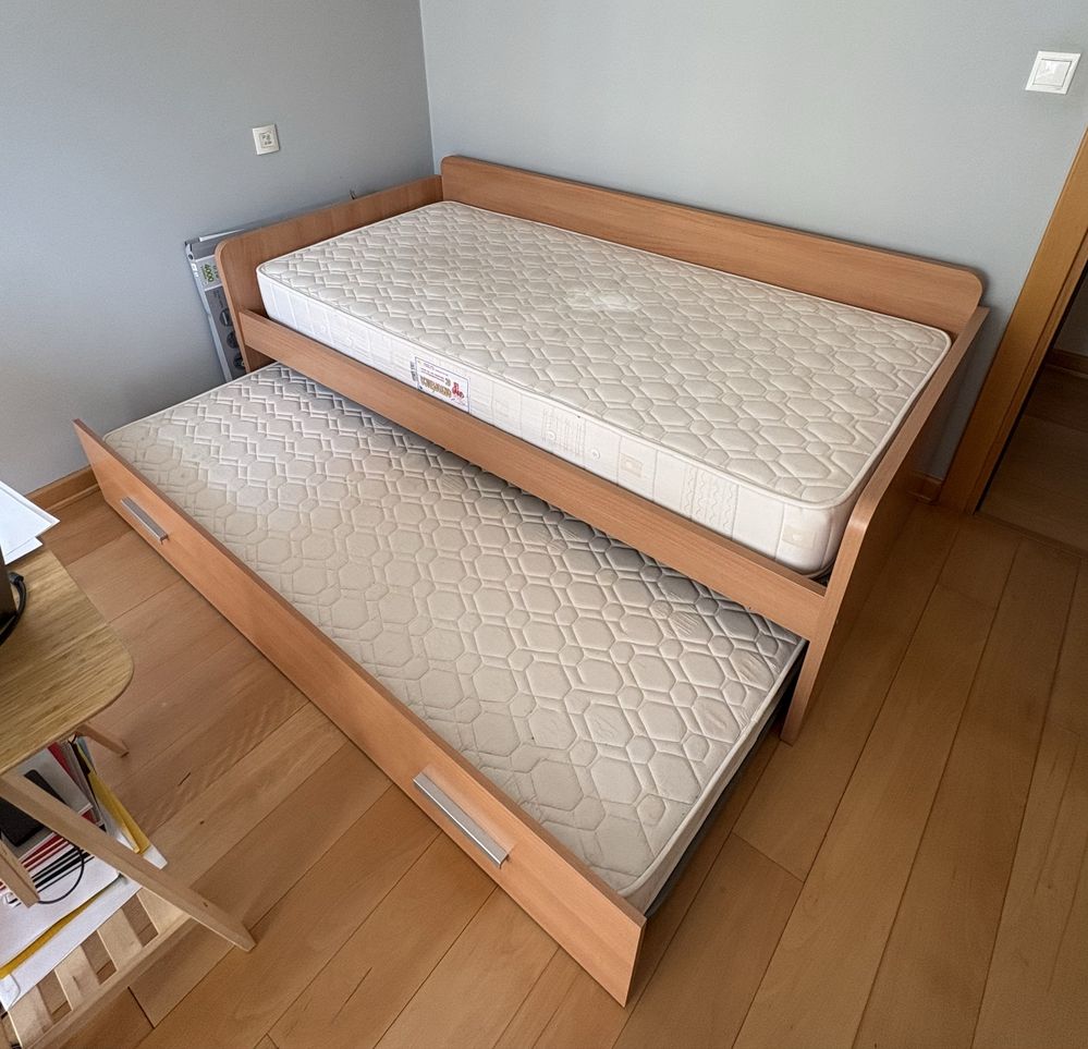 Cama de solteiro com gavetão e 2 colchoes