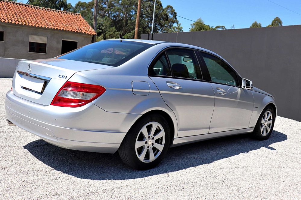 Mercedes-Benz C200 CDI BlueEFFICIENCY 2.2