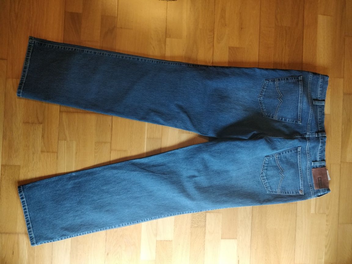 Calças Jeans Mustang W38/L36 novas