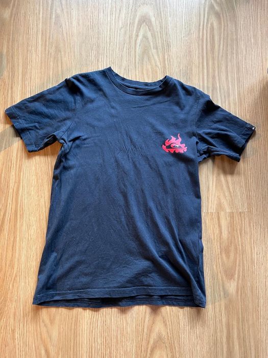 2 t shirt s 10-12 anos