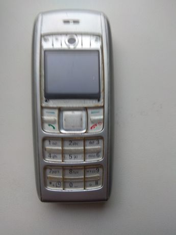 Мобильный телефон Nokia.