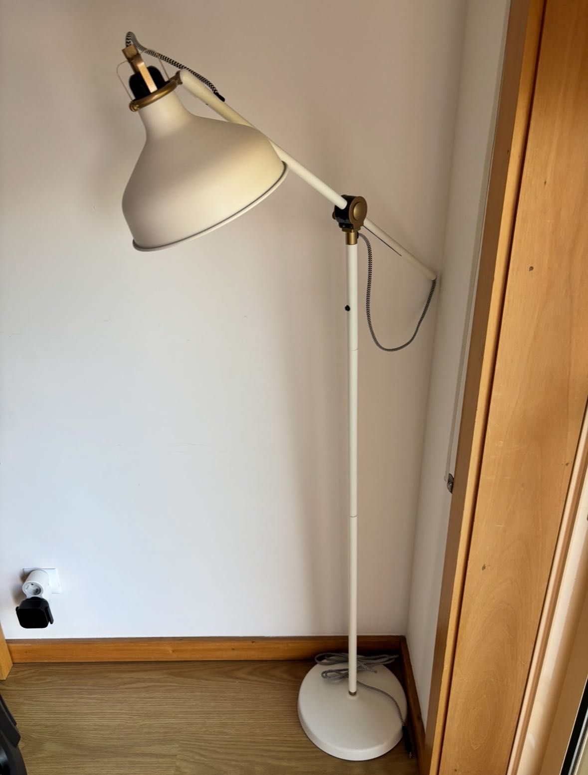 Candeeiros de pé ikea