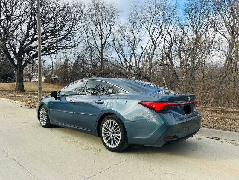 2019 Toyota Avalon Hybrid