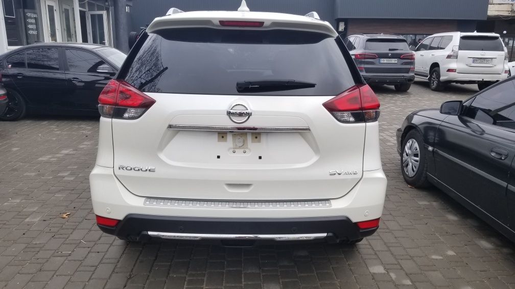 Nissan Rogue SV 2020год