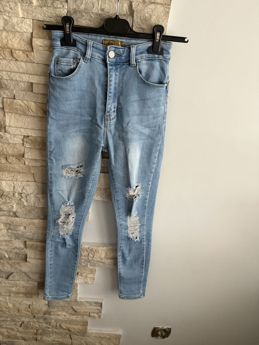 Jeansowe spodnie damskie