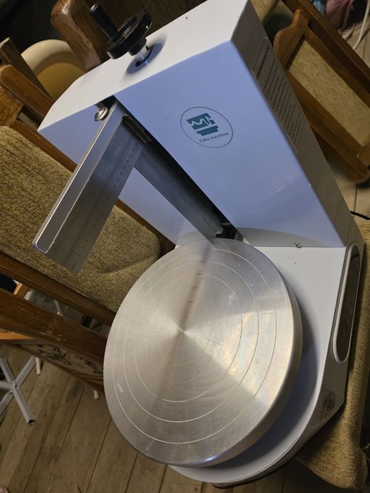 Maszyna do tynkowania tortów