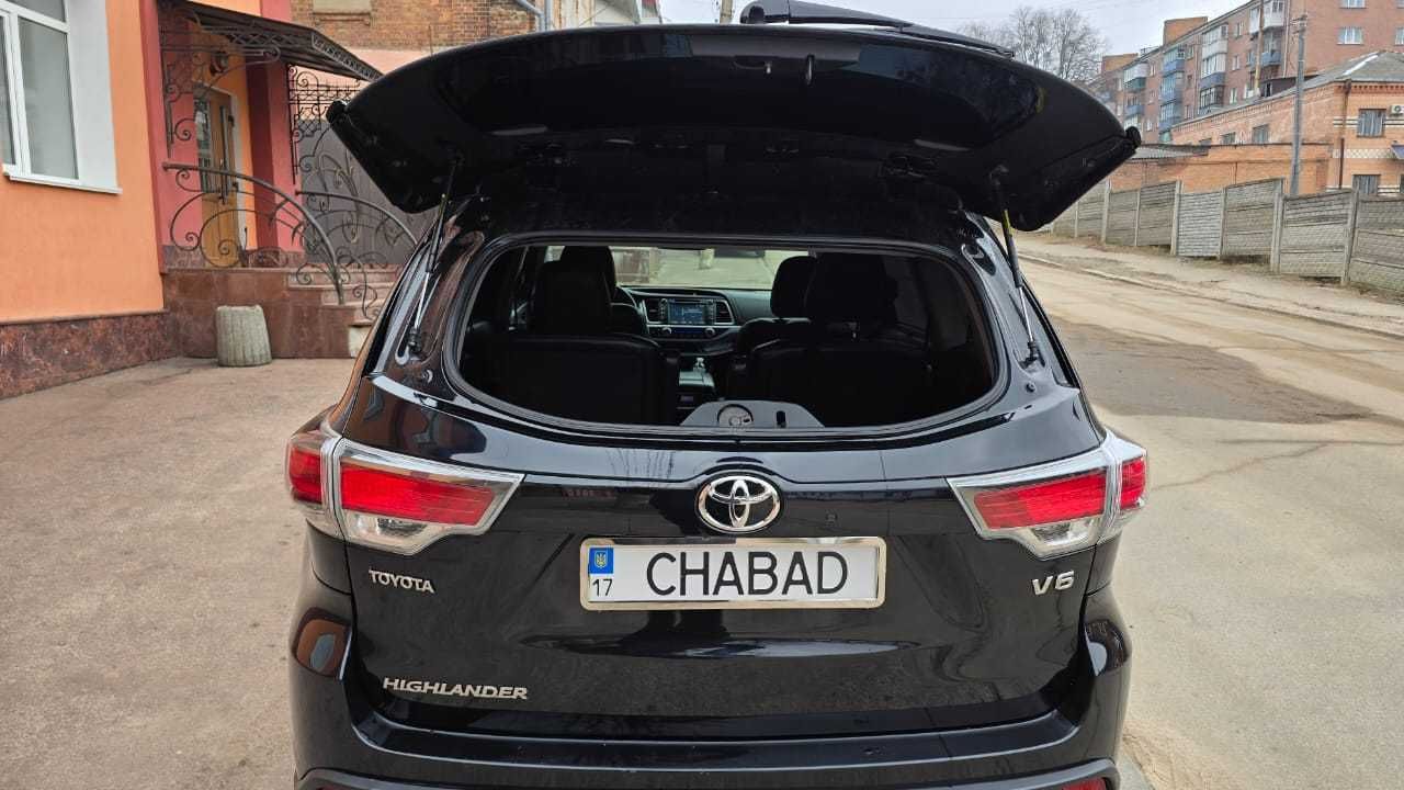 Продам TOYOTA  Highlander 2018