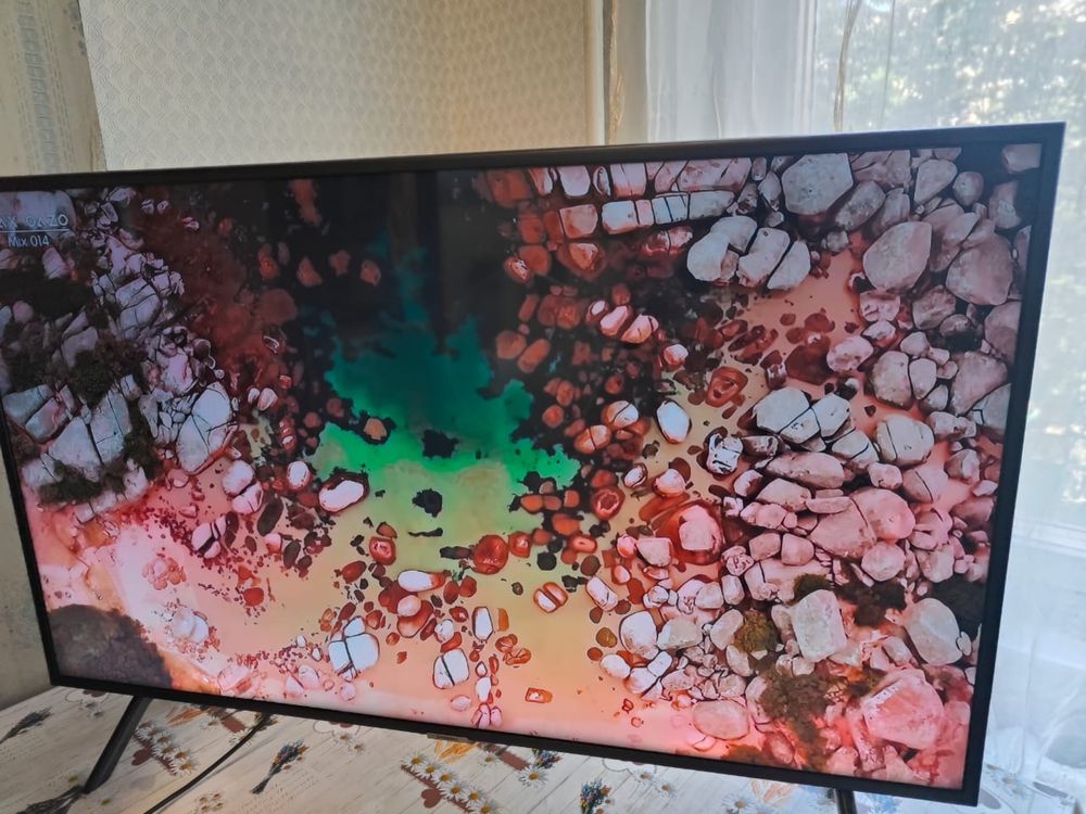 Телевізор Samsung UE43NU7100U