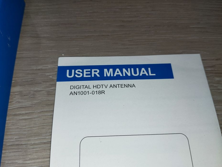 Antena wewnętrzna płaska