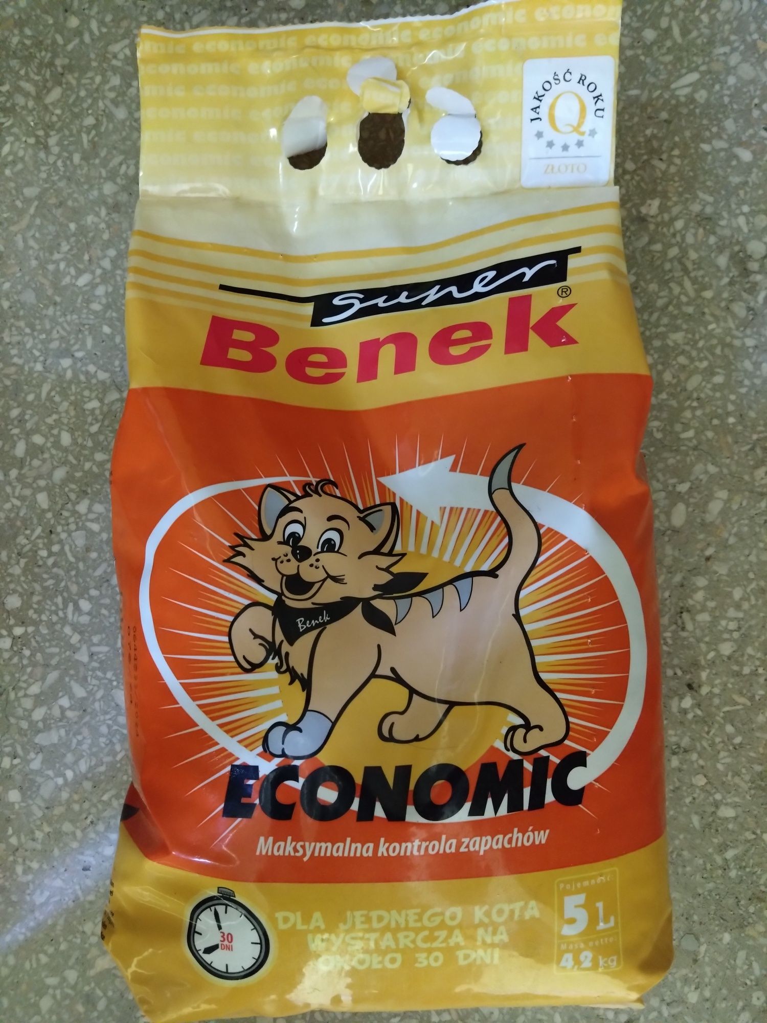 Żwirek dla kota Super Benek economic 5 L