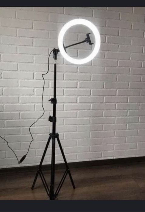 Кільцева лампа 36см USB зі штативом 2м