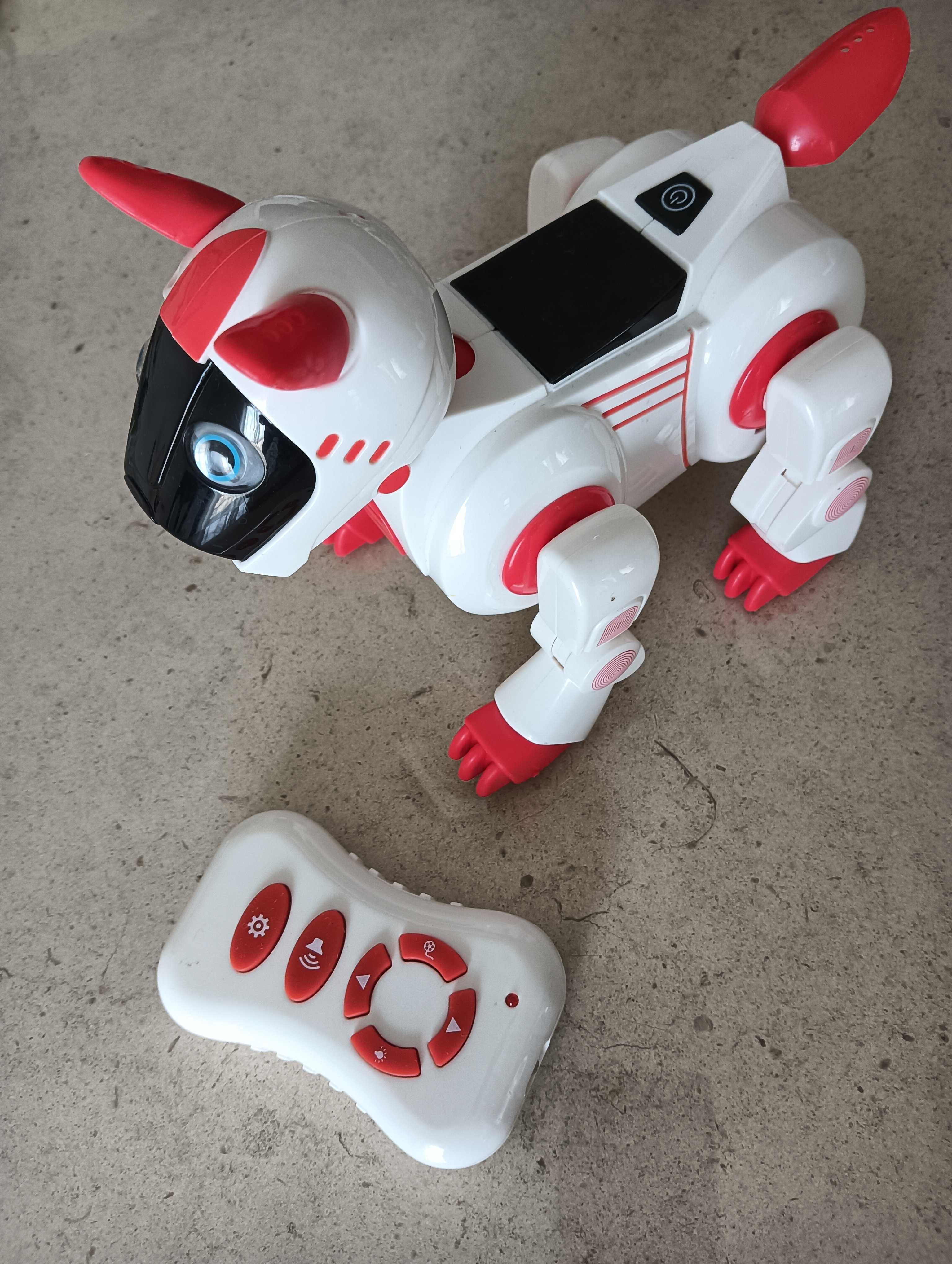 Cão robô telecomandado com várias funções