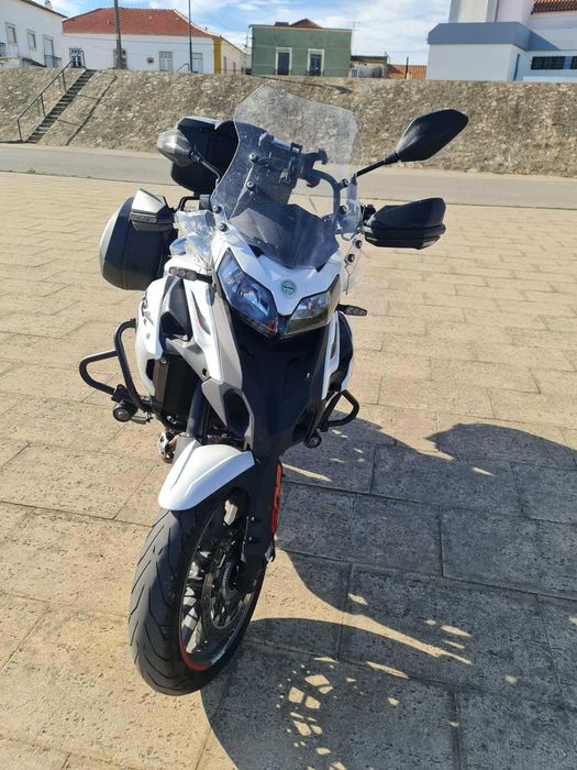 Benelli TRK 502 impecável!