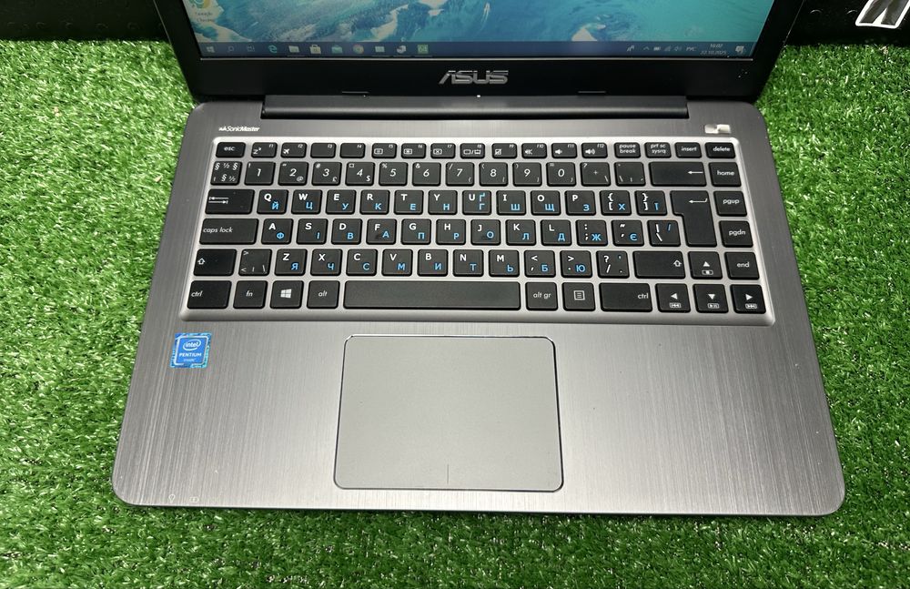Ноутбук Asus EeeBook E403S 14’’ FHD Pentium N3710 4GB ОЗУ/ 128GB SSD