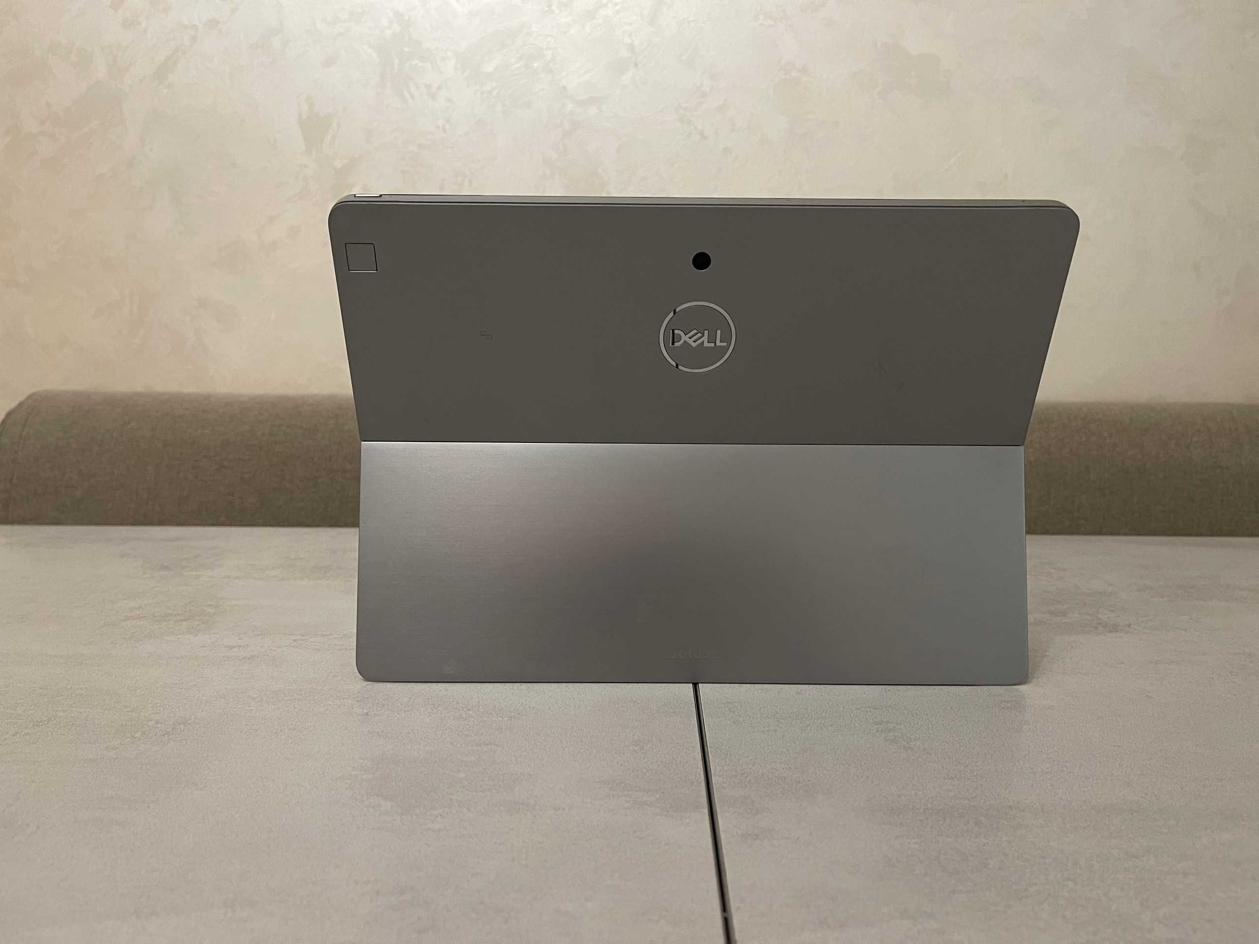 Планшет Dell Latitude 7210 2-in-1, 12,3" FHD IPS, i7-10610U 16GB 512GB