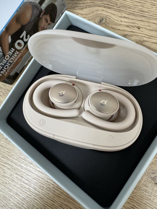 Навушники Anker Soundcore Sport X10