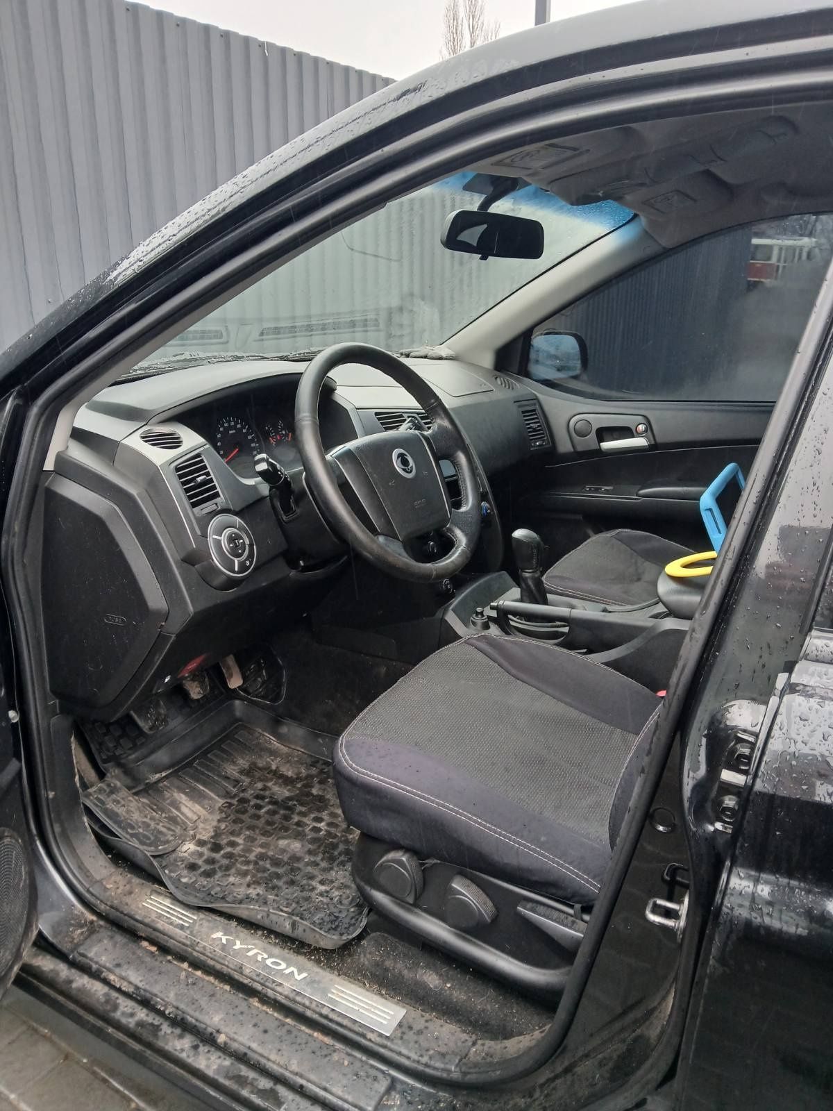 Продам ssang yong kyron 2.0