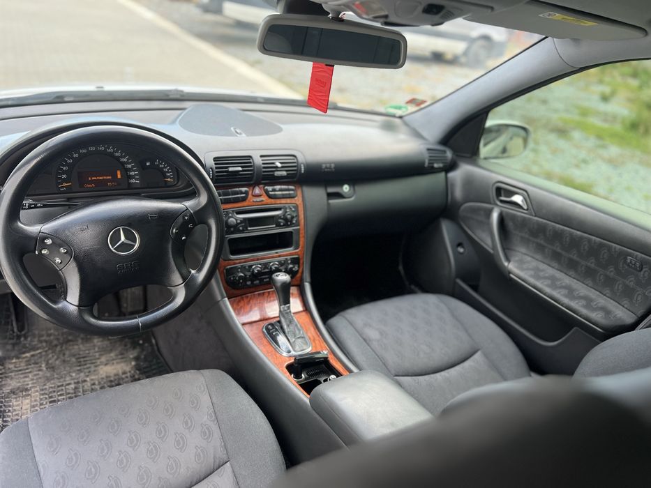 Продам Mersedes-Bens C270