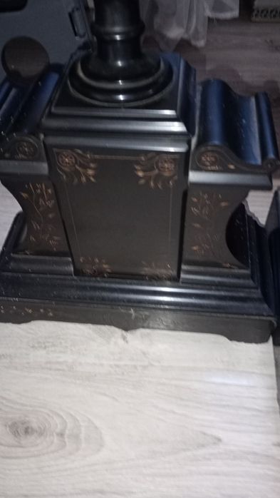 Pałacowy zegar kominkowy