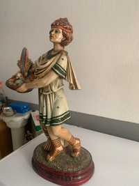 Estatua vintage.