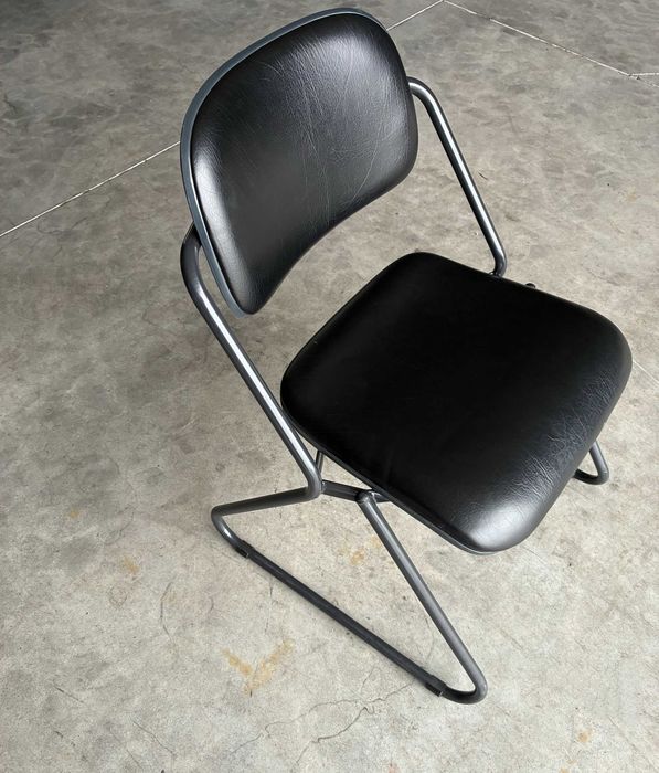 Cadeiras de espera de escritório - Qtd. 13 Und.