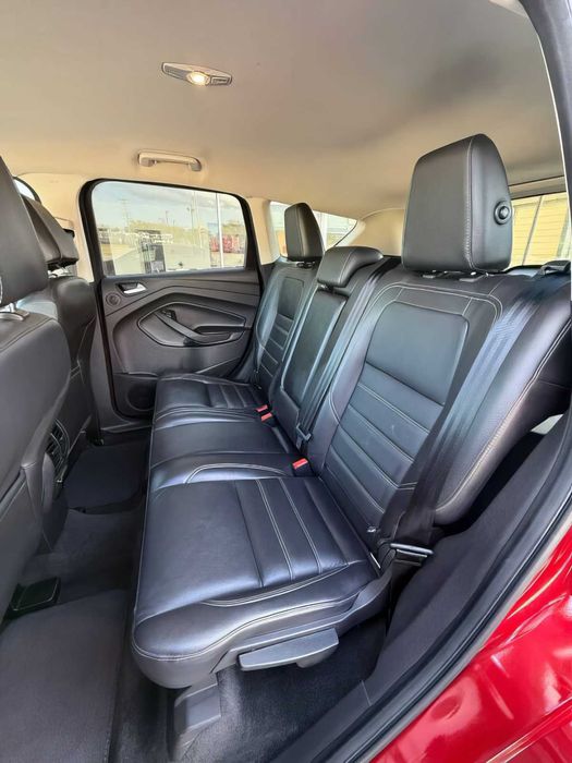 Ford Escape      2017