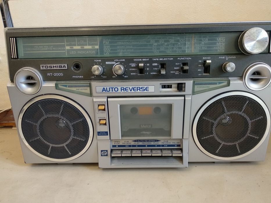 Бумбокс стерео магнитола Toshiba rt200s