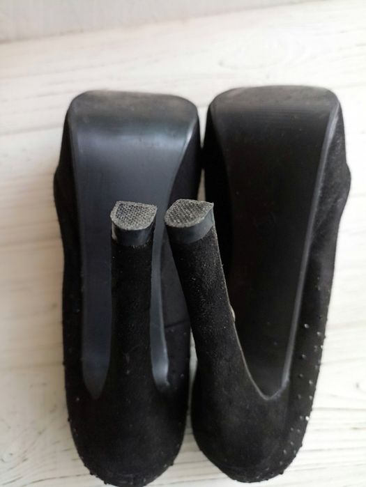 Женские туфли на каблуке