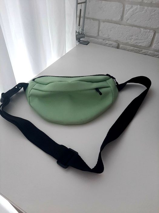 Бананка жіноча бірюзова