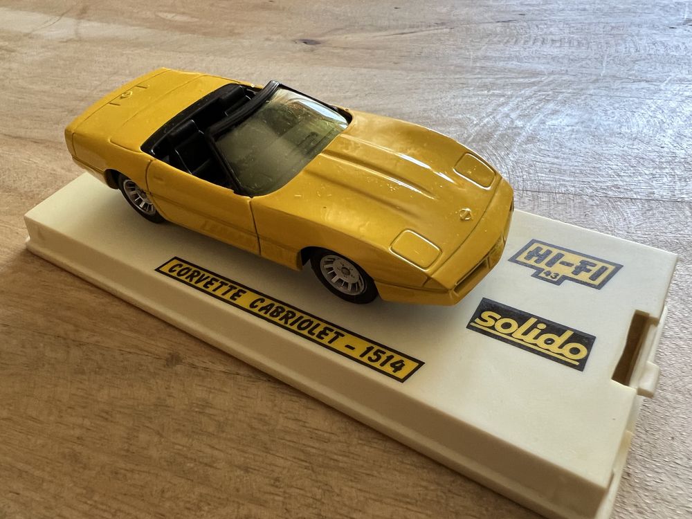 Corvette Cabrio 1:43