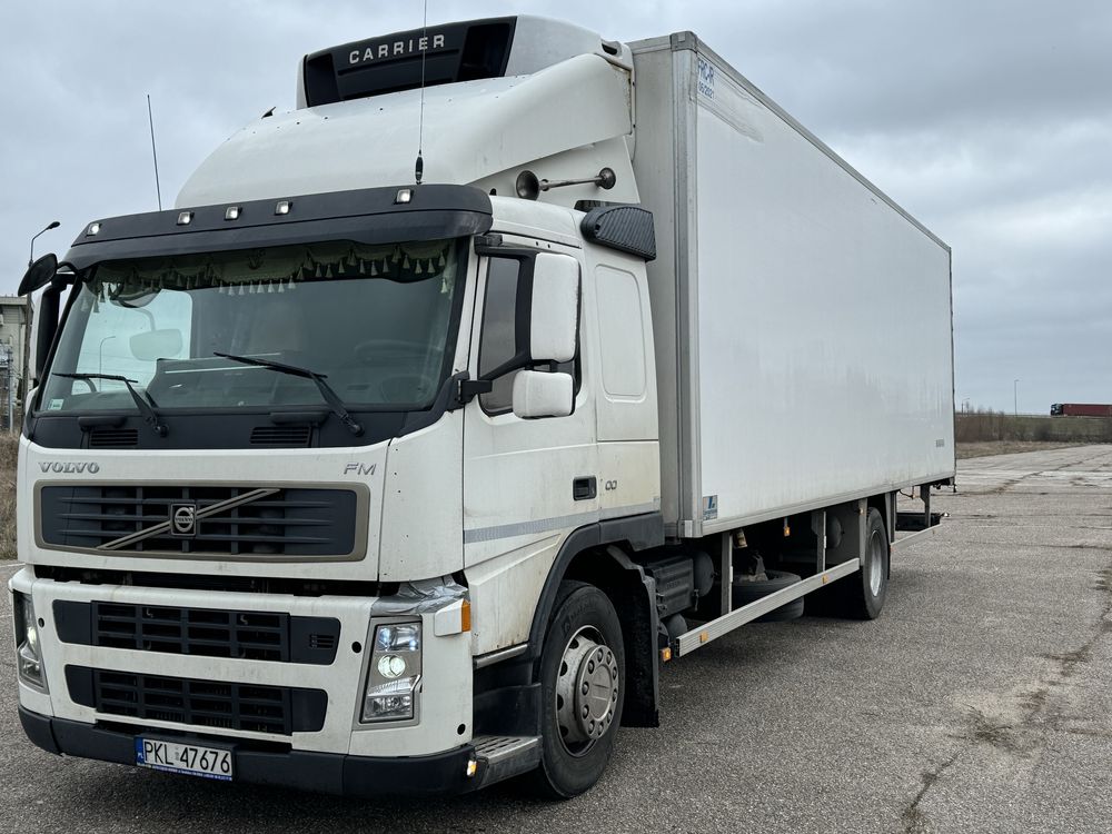 VOLVO FM 9 300 km Chłodnia 22EP
