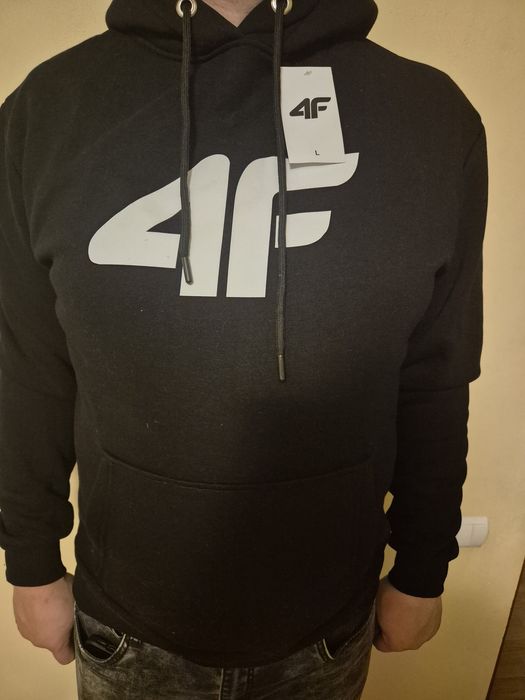 Bluzy męskie z kapturem