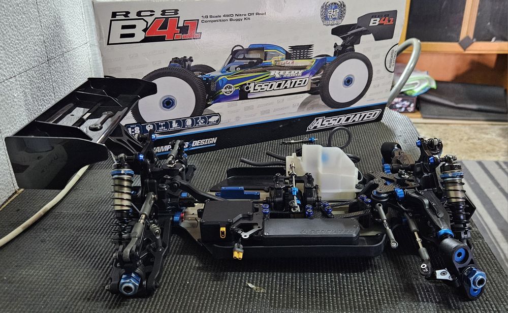 Associated rc8b4.1 radio modelismo