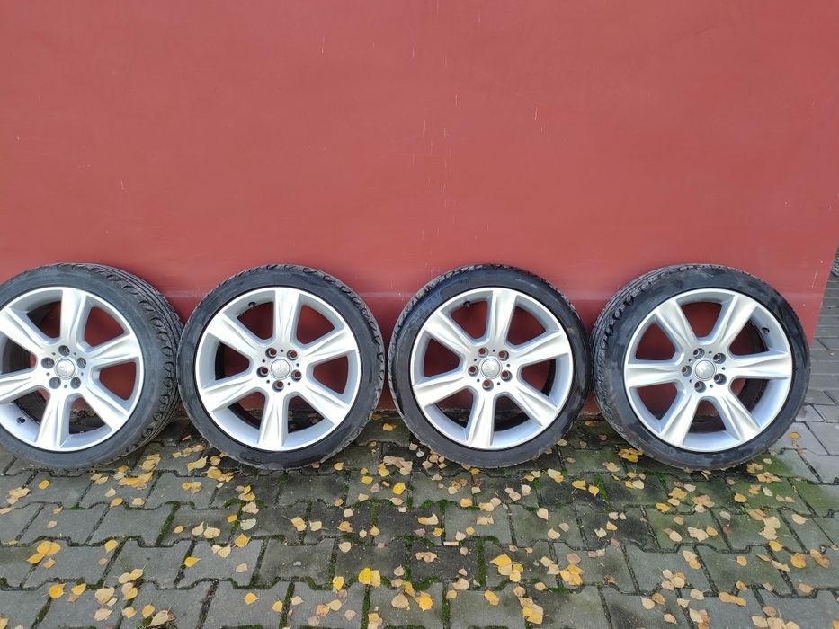 Felgi z oponami Jaguar