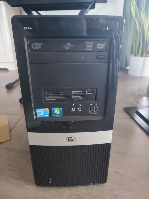 Komputer stacjonarny, brak dysku, 4 ram