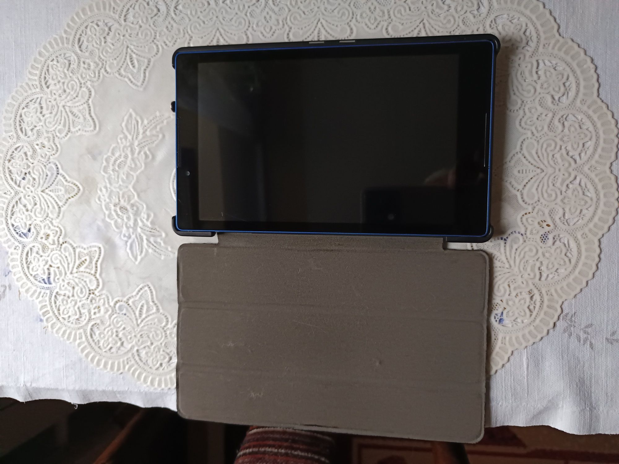 Tablet Lenovo Tab TB3-850M