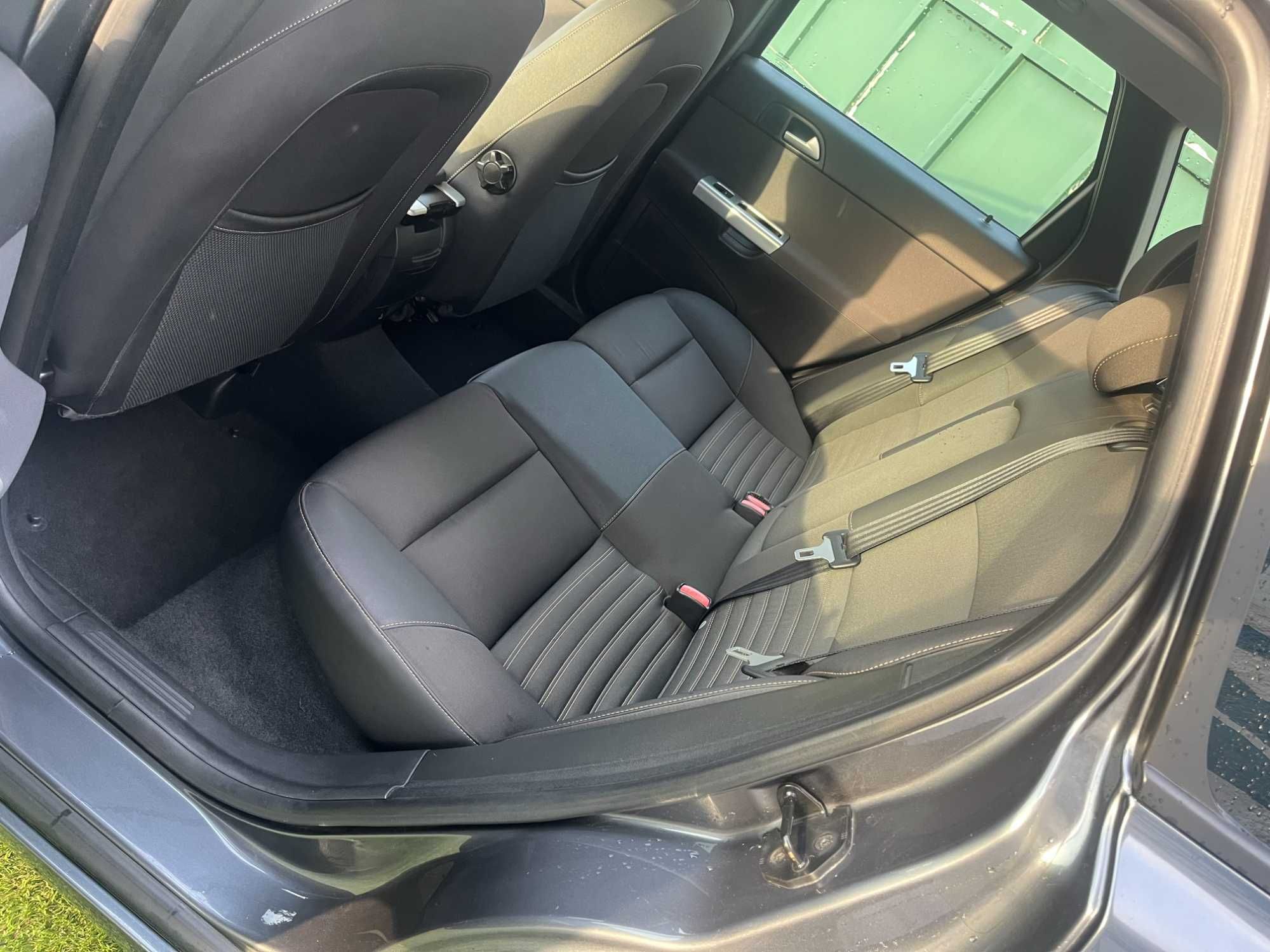 Volvo v50 1.6D 2010