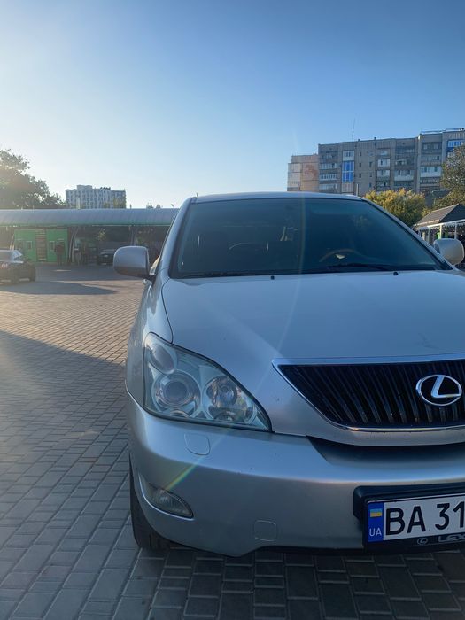 Продам автомобіль Lexus