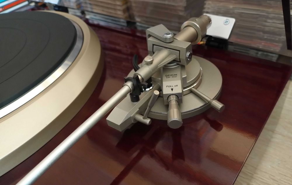 Gramofon Denon DP-75M