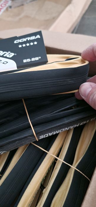 Conjunto Tubulares pneu Vittoria Corsa Graphene 2.0 25 28"