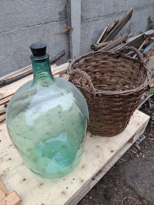 Бутыль, бутль винный 5л;10л;20л;50л.